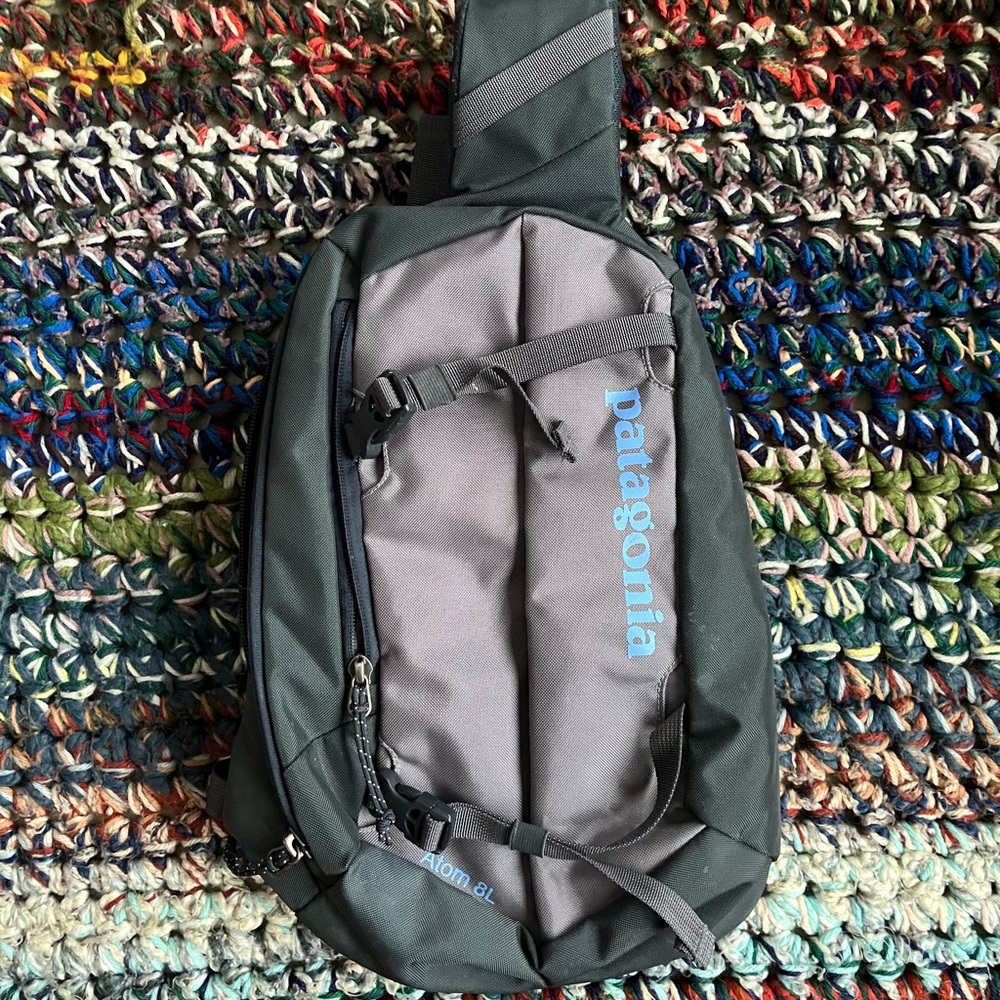 Patagonia Atom 8L Sling Bag